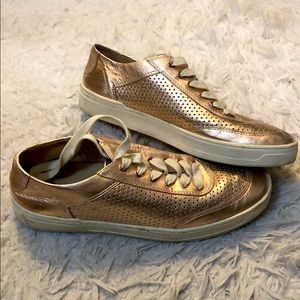 Via Spiga Rose Gold leather sneaker
